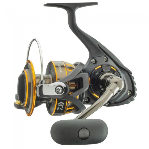 Daiwa naviják BG 3000